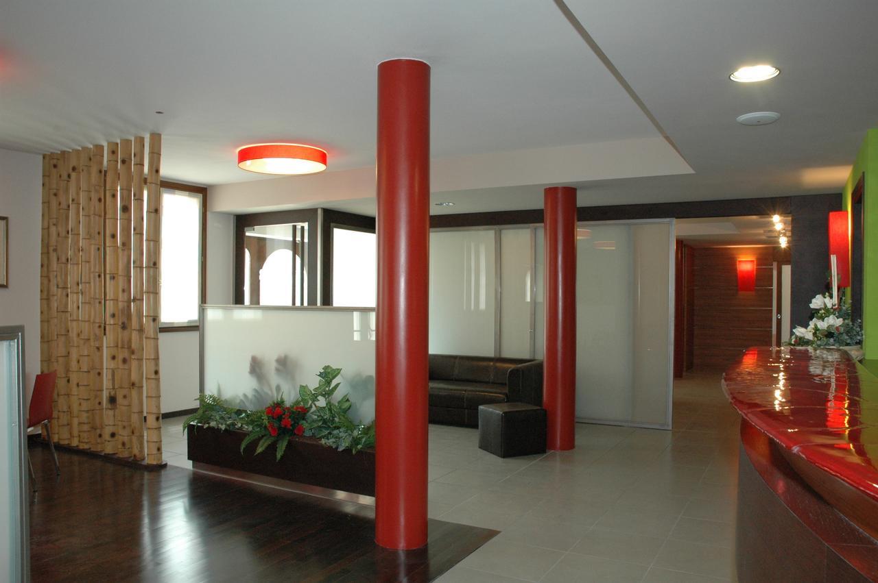 Hotel Il Borghetto Bariano Exterior foto